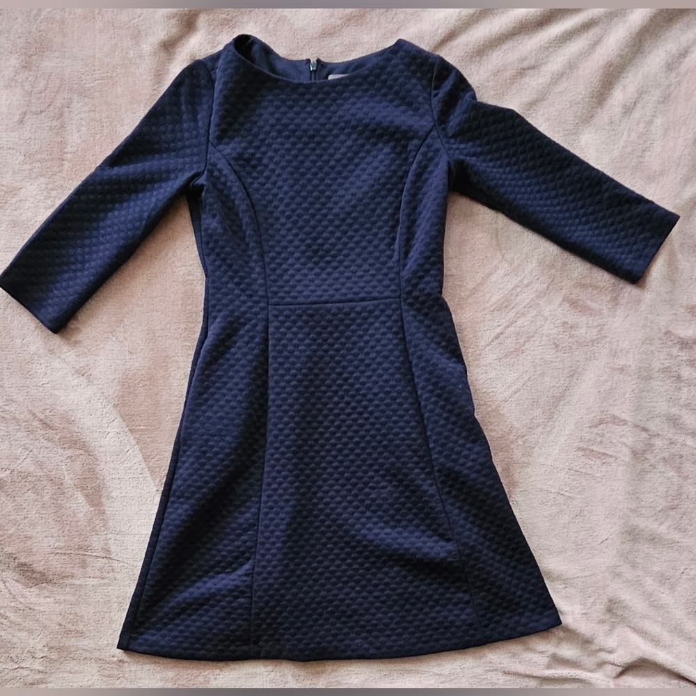 VINCE CAMUTO - Navy dress - 3/4 sleeve - size 6